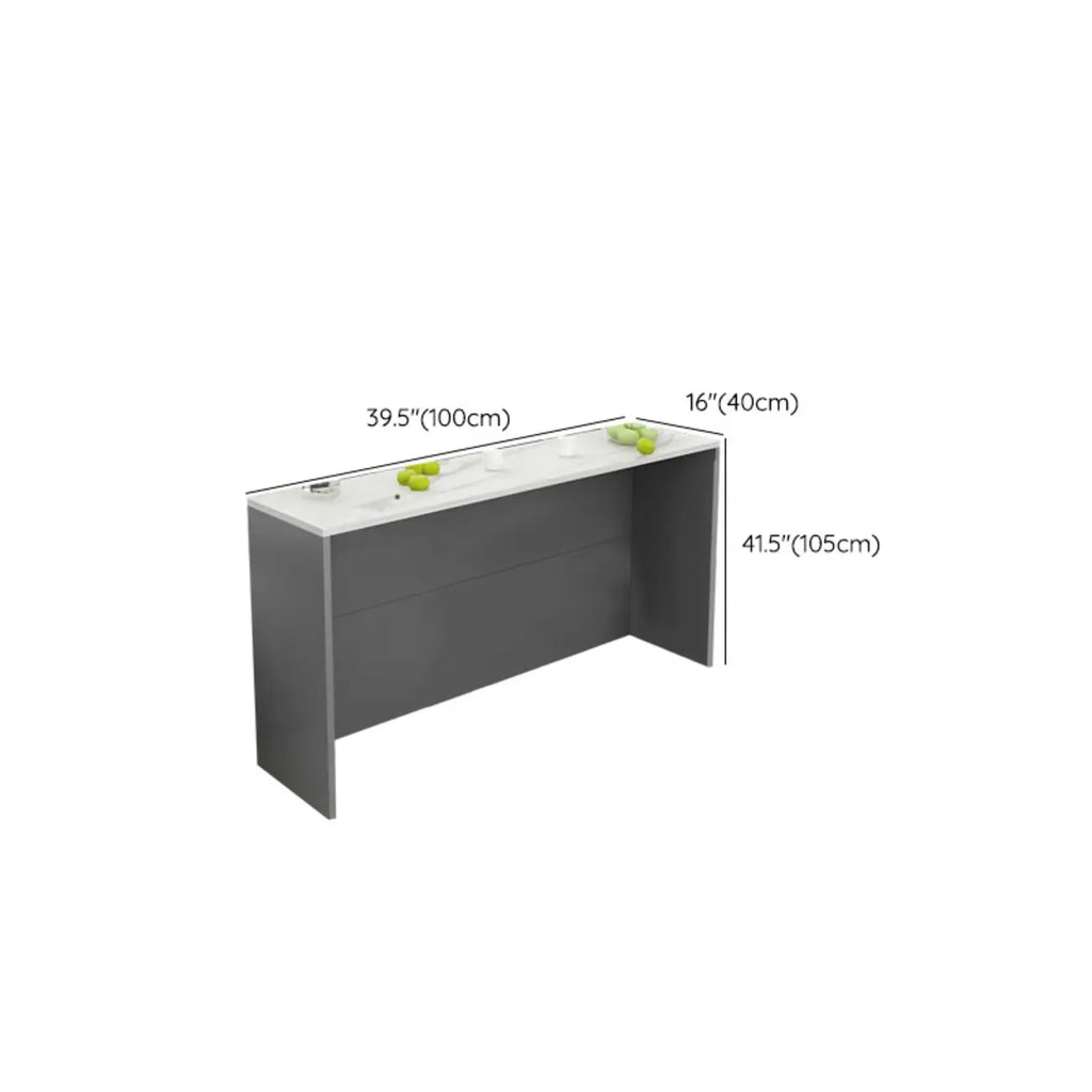 Table de bar élégante avec plateau en pierre et bois pour salon