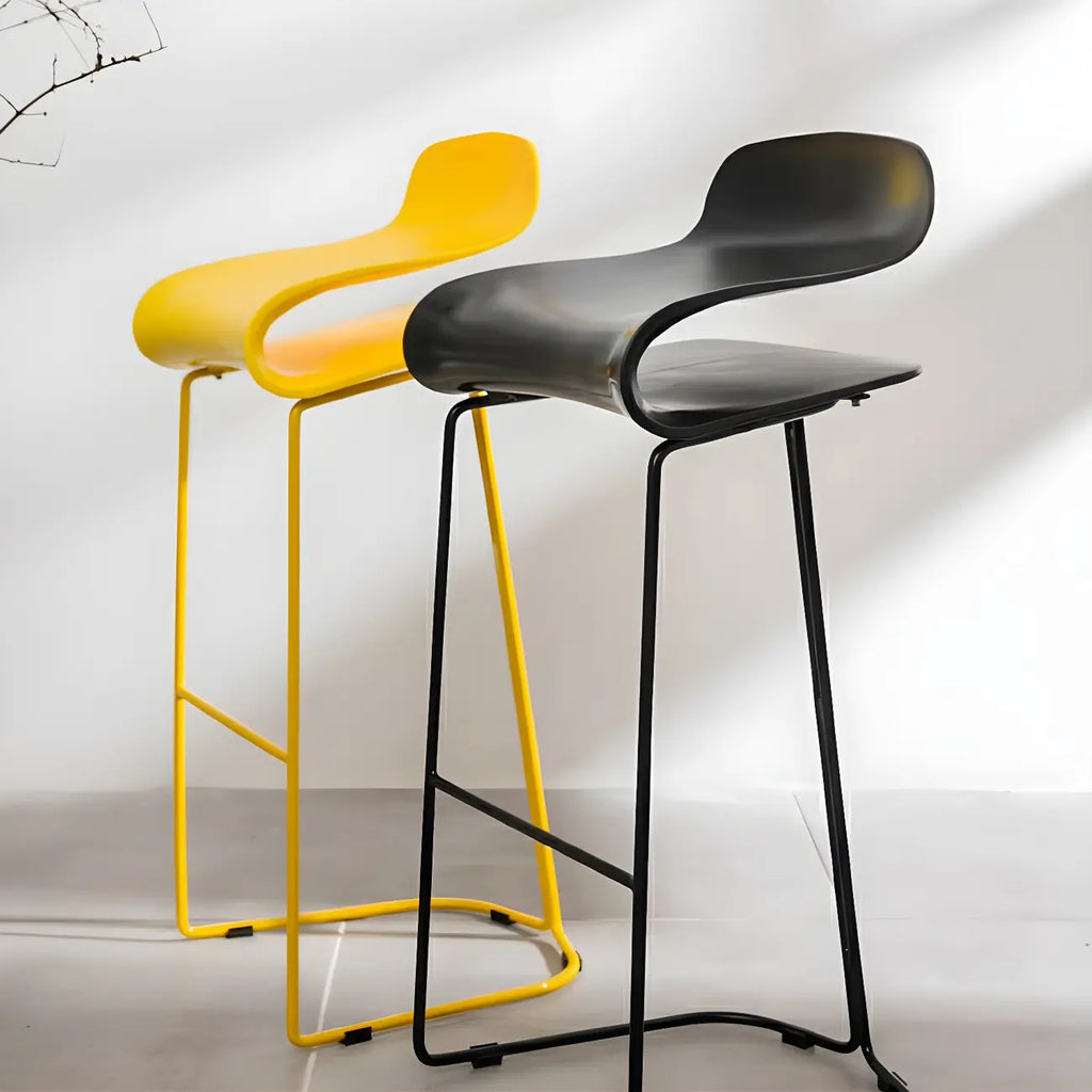 Sgabello da bar senza schienale in acrilico, elegante e resistente, altezza bancone