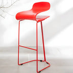 Sgabello da bar senza schienale in acrilico, elegante e resistente, altezza bancone