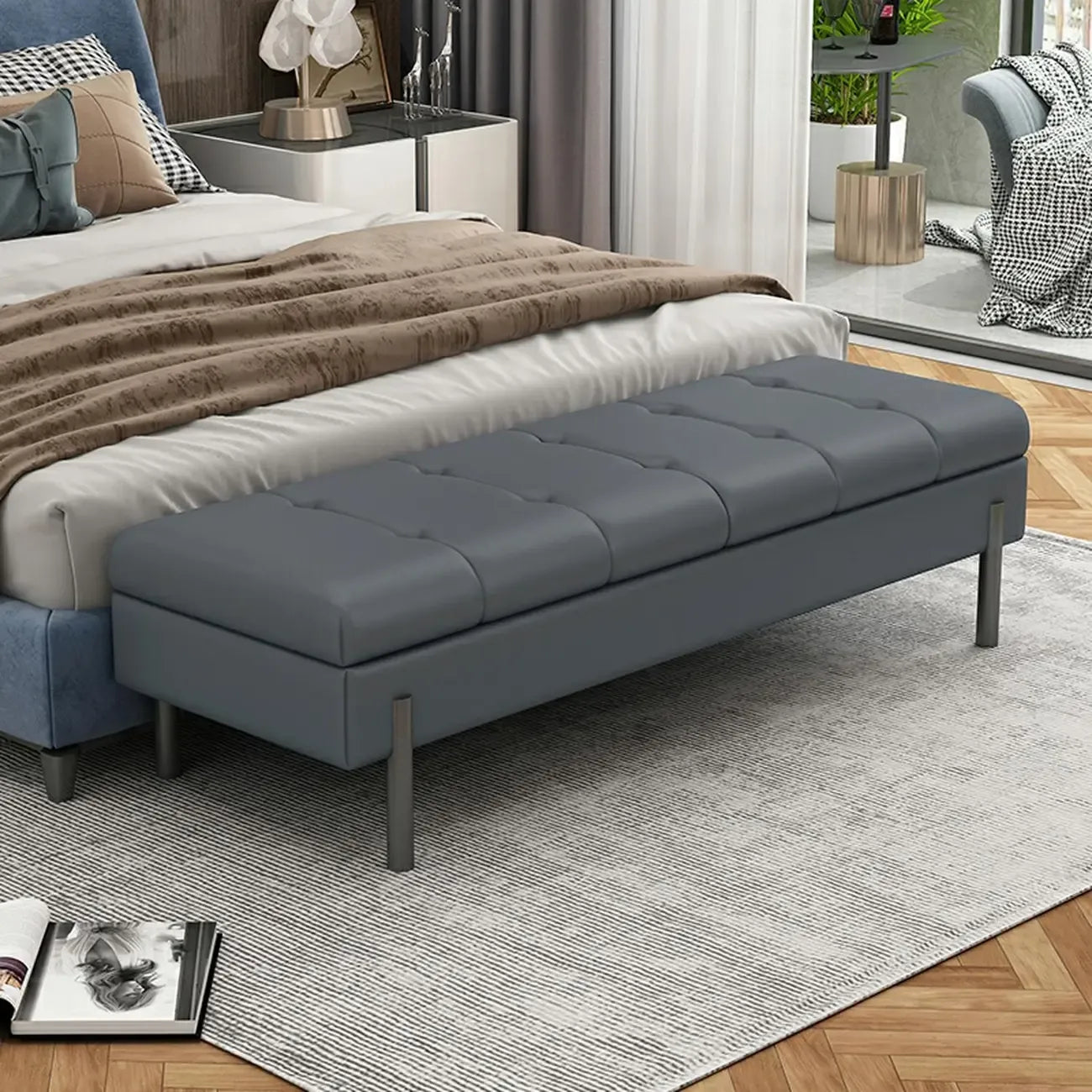 Banc de chambre moderne gris capitonné avec rangement dissimulé