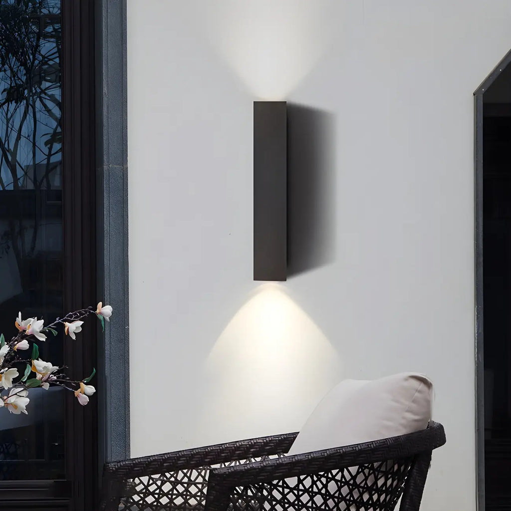 Applique murale moderne noire à 2 lumières (éclairage haut et bas) pour intérieur