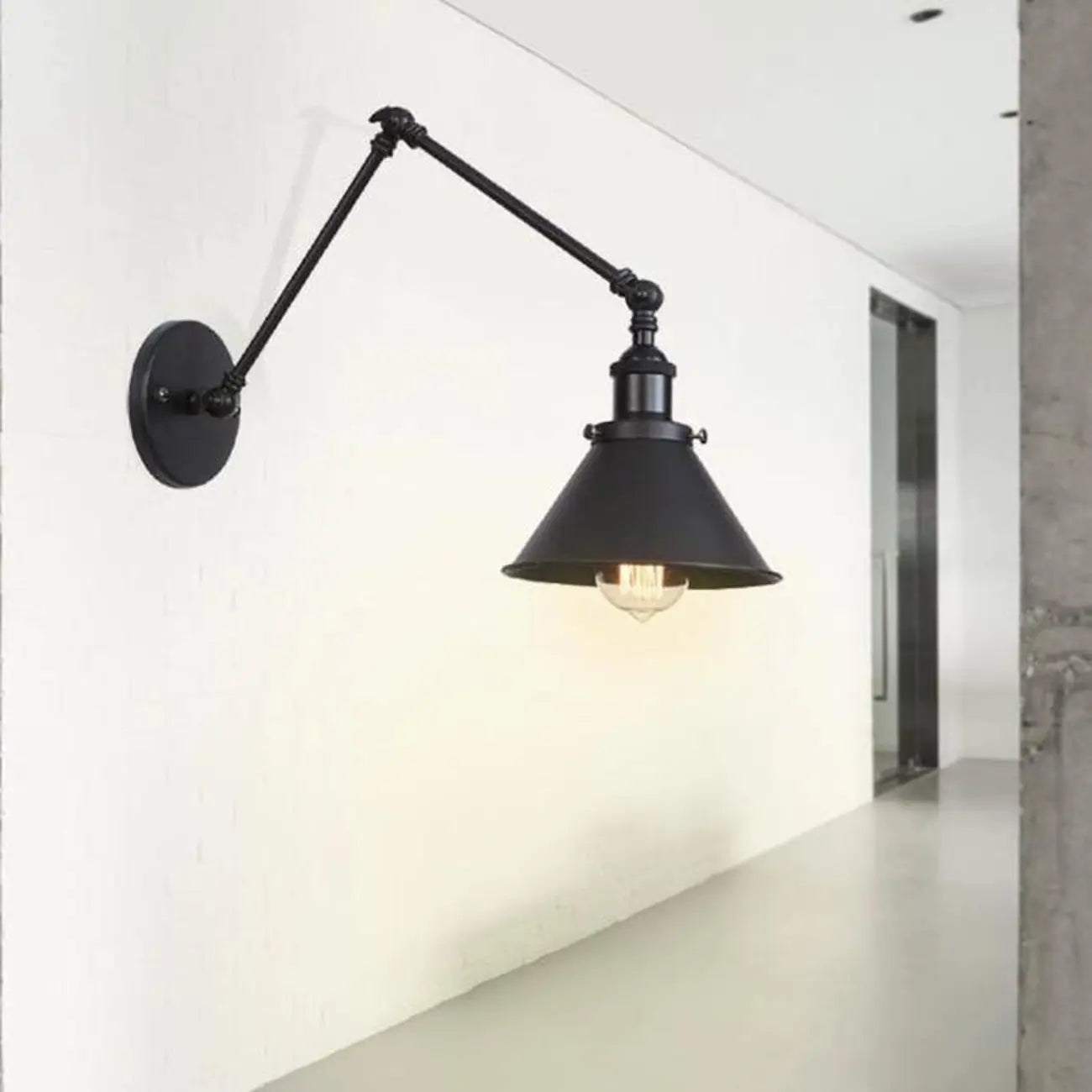 Lampada da parete regolabile in metallo retrò con braccio oscillante da 16 pollici
