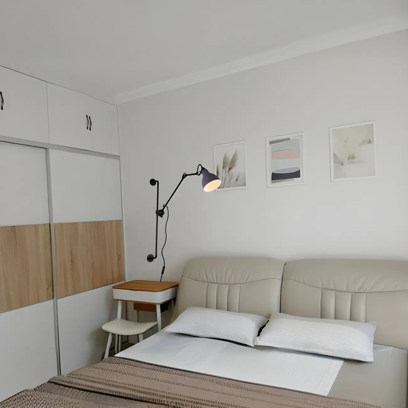 Applique murale industrielle à bras articulé pour chambre moderne