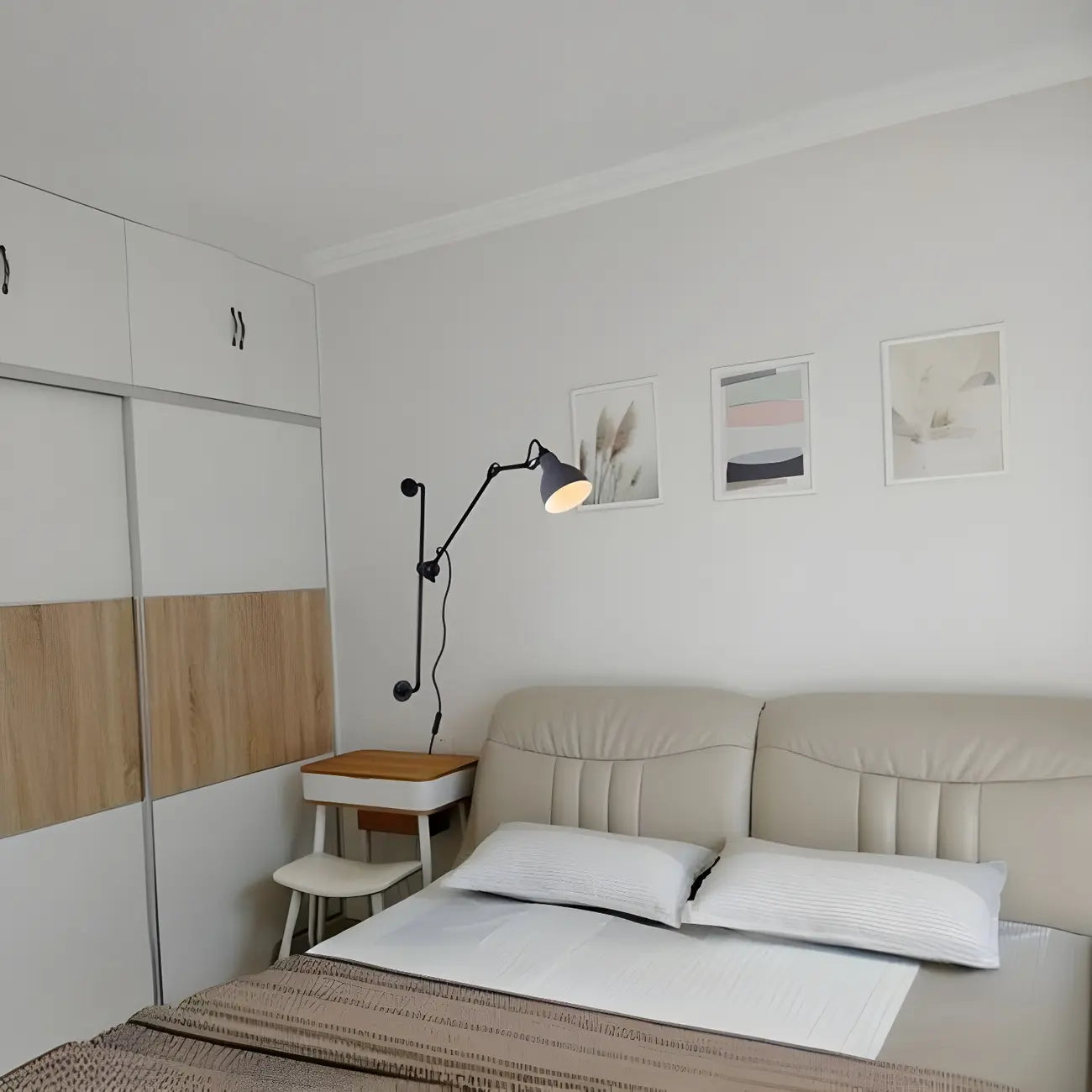 Applique murale industrielle à bras articulé pour chambre moderne
