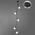 Lustre moderne doré à branches, globe en verre et tige de suspension pour escalier