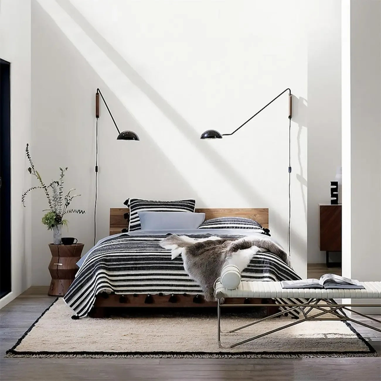 10 Applique da parete moderne con braccio orientabile per camera da letto