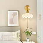 Applique murale élégante en laiton avec chaînette pour la décoration de la chambre