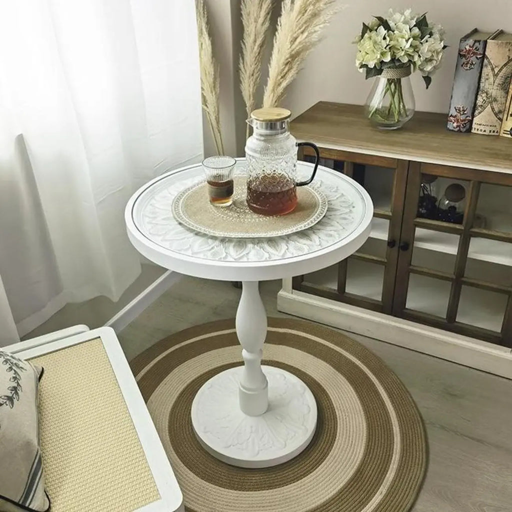 Table d'appoint ronde rétro en bois clair pour salon