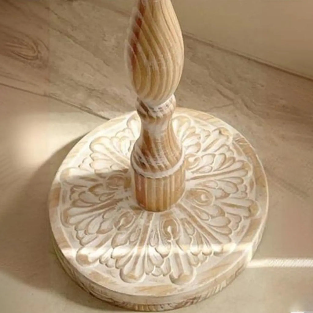 Table d'appoint ronde rétro en bois clair pour salon