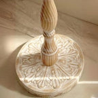 Table d'appoint ronde rétro en bois clair pour salon