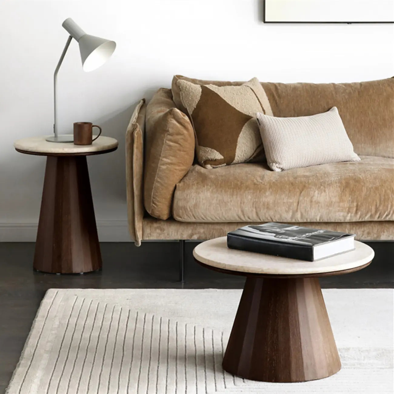 Table basse ronde minimaliste en bois avec plateau en pierre brune