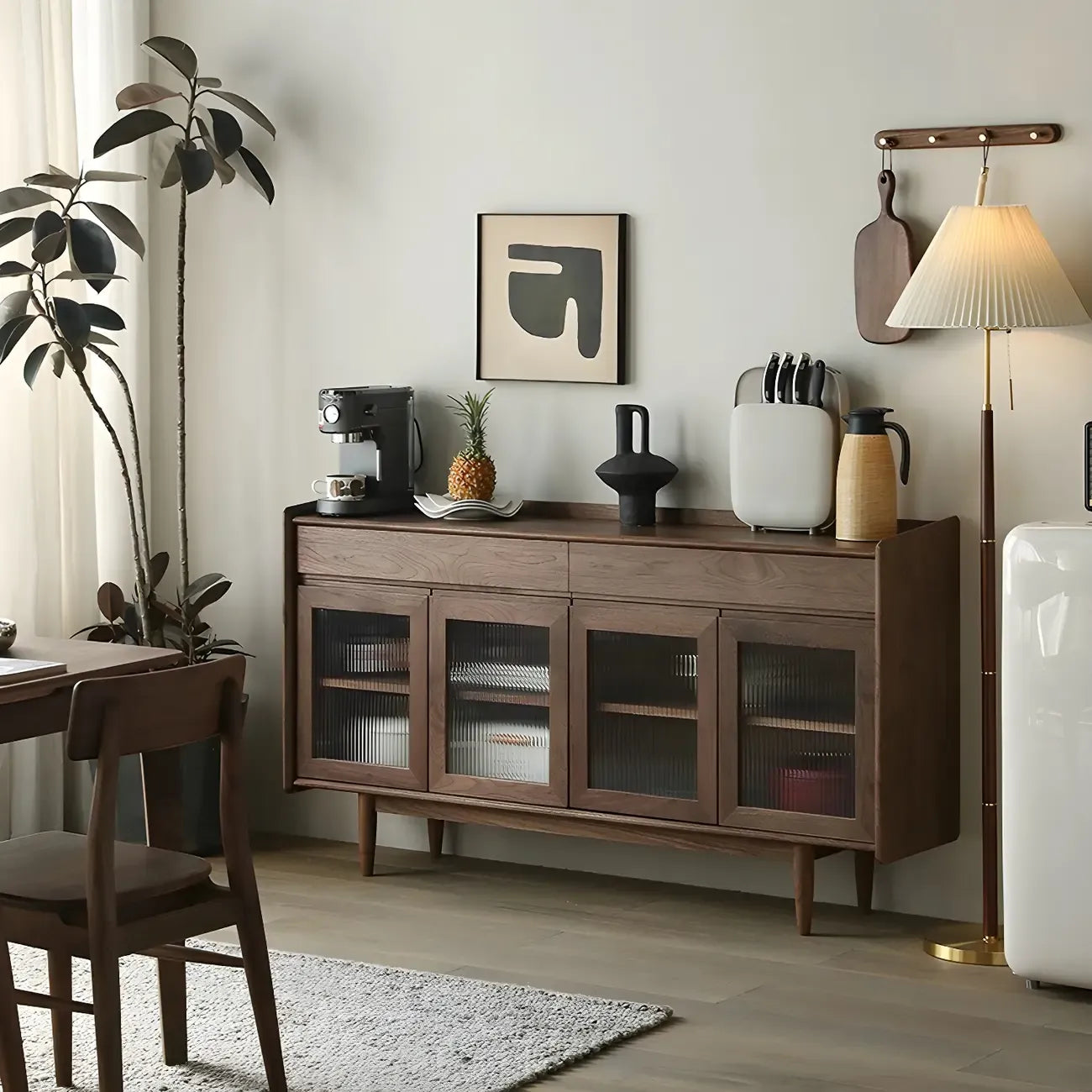 Buffet moderne en pin brun foncé avec tiroirs
