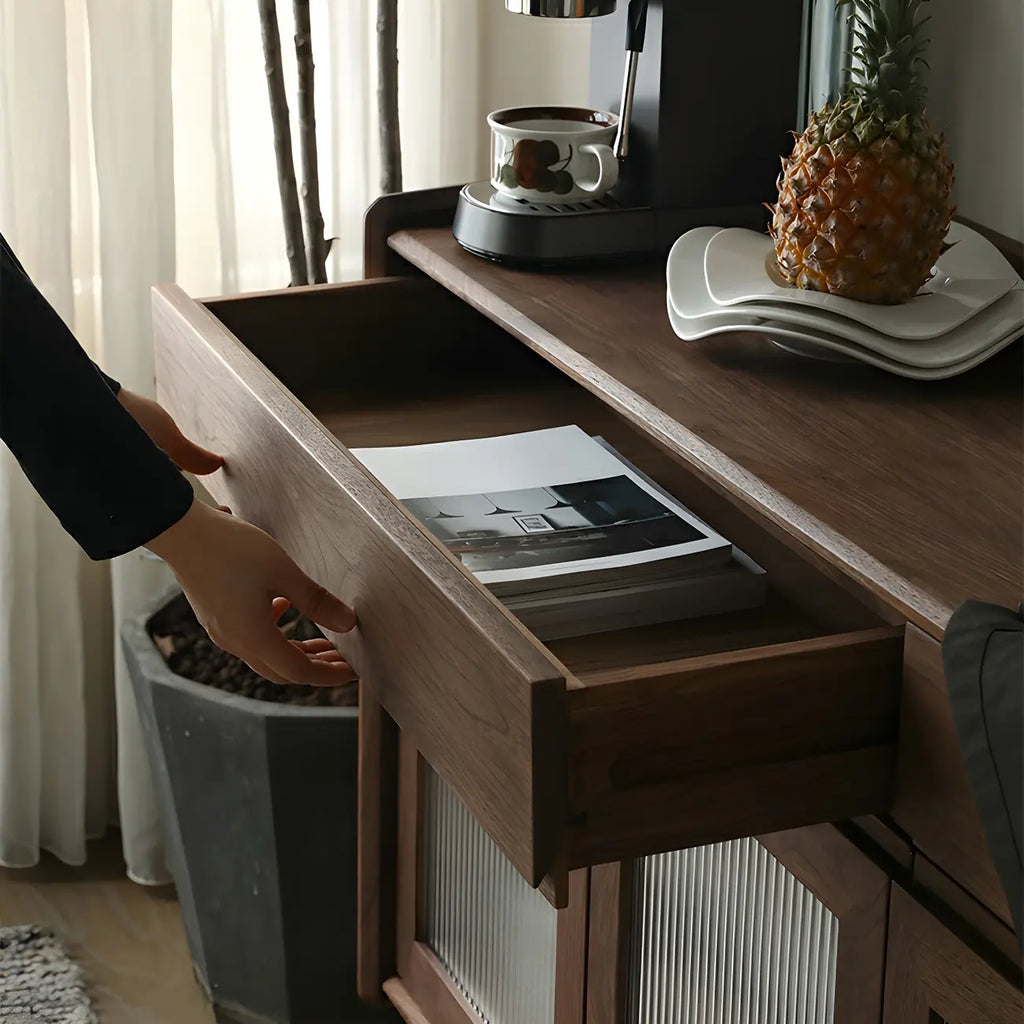 Buffet moderne en pin brun foncé avec tiroirs