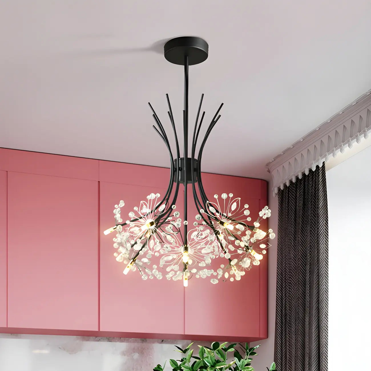 Lustre moderne en métal noir avec bouquet de cristaux et LED