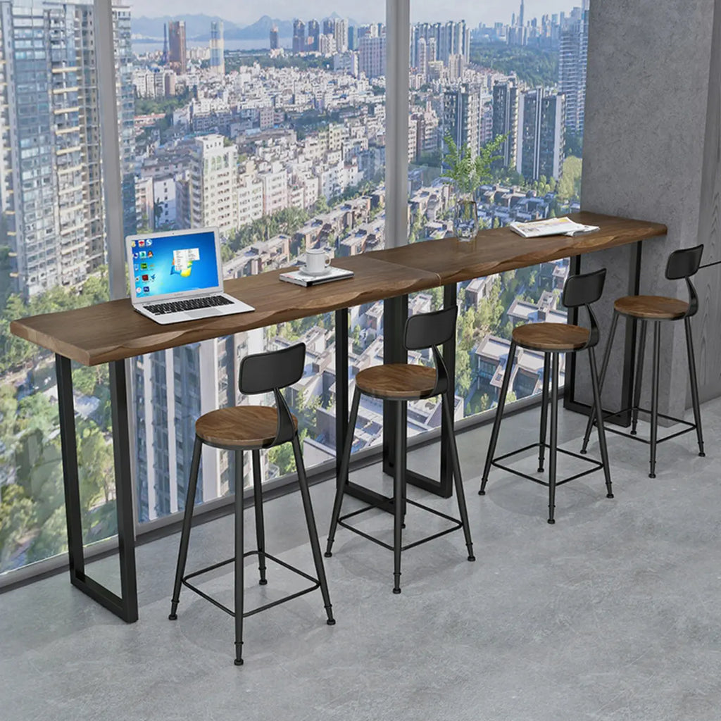 Table de bar moderne en pin brun et fer forgé avec plateau en bois de pin brun