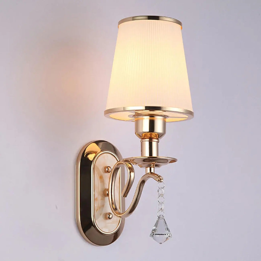 Applique murale moderne en verre doré à LED avec décoration en cristal