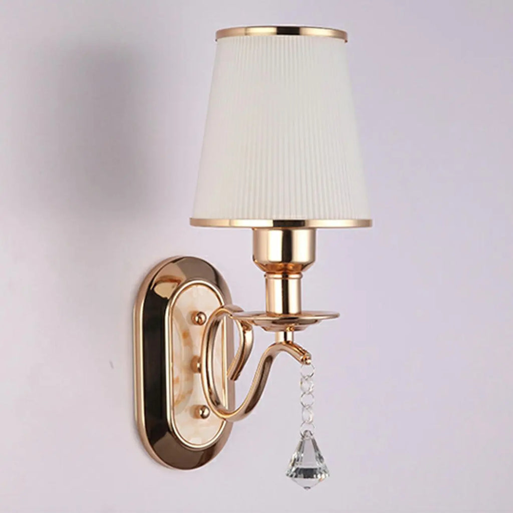 Applique murale moderne en verre doré à LED avec décoration en cristal