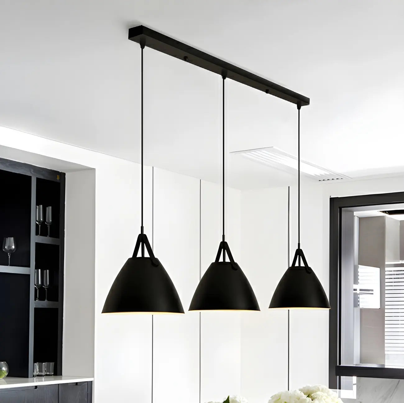 Suspension moderne en métal noir réglable pour îlot de cuisine