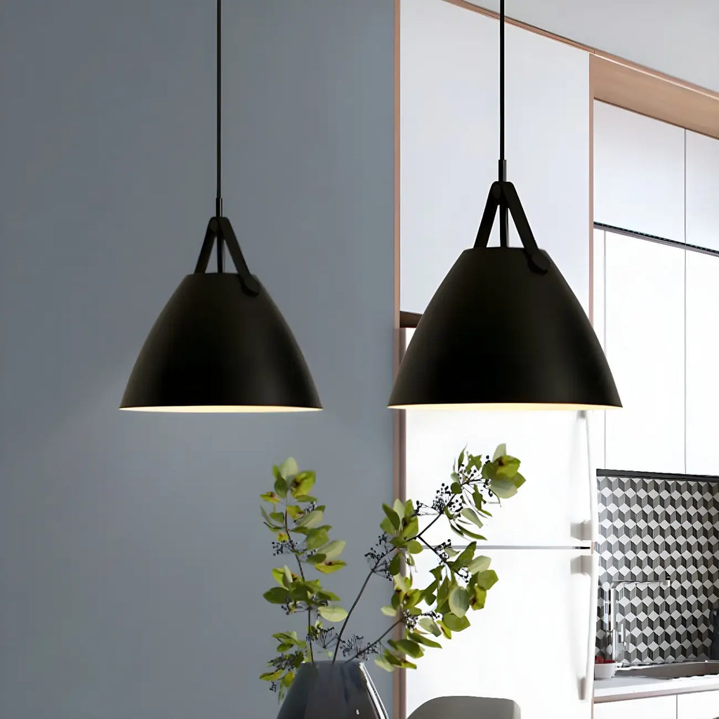 Suspension moderne en métal noir réglable pour îlot de cuisine