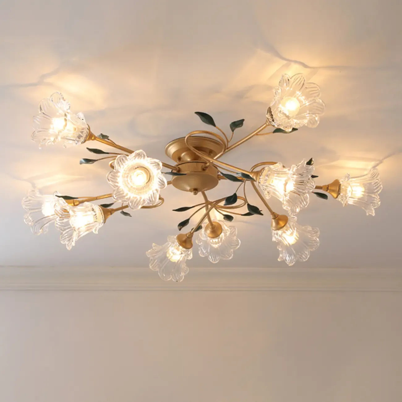Plafonnier LED semi-encastré de luxe en verre à motif floral pour intérieur