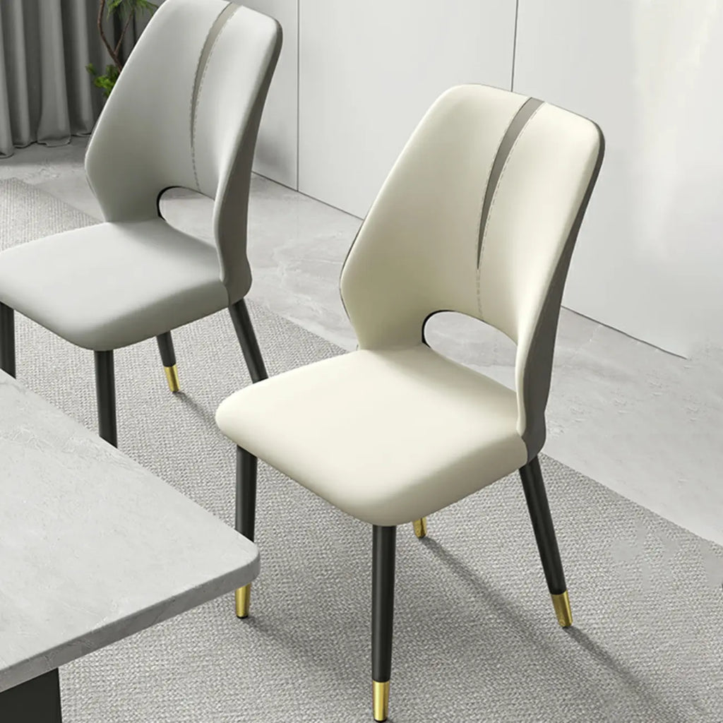 Chaises de salle à manger à oreilles en similicuir avec pieds en métal