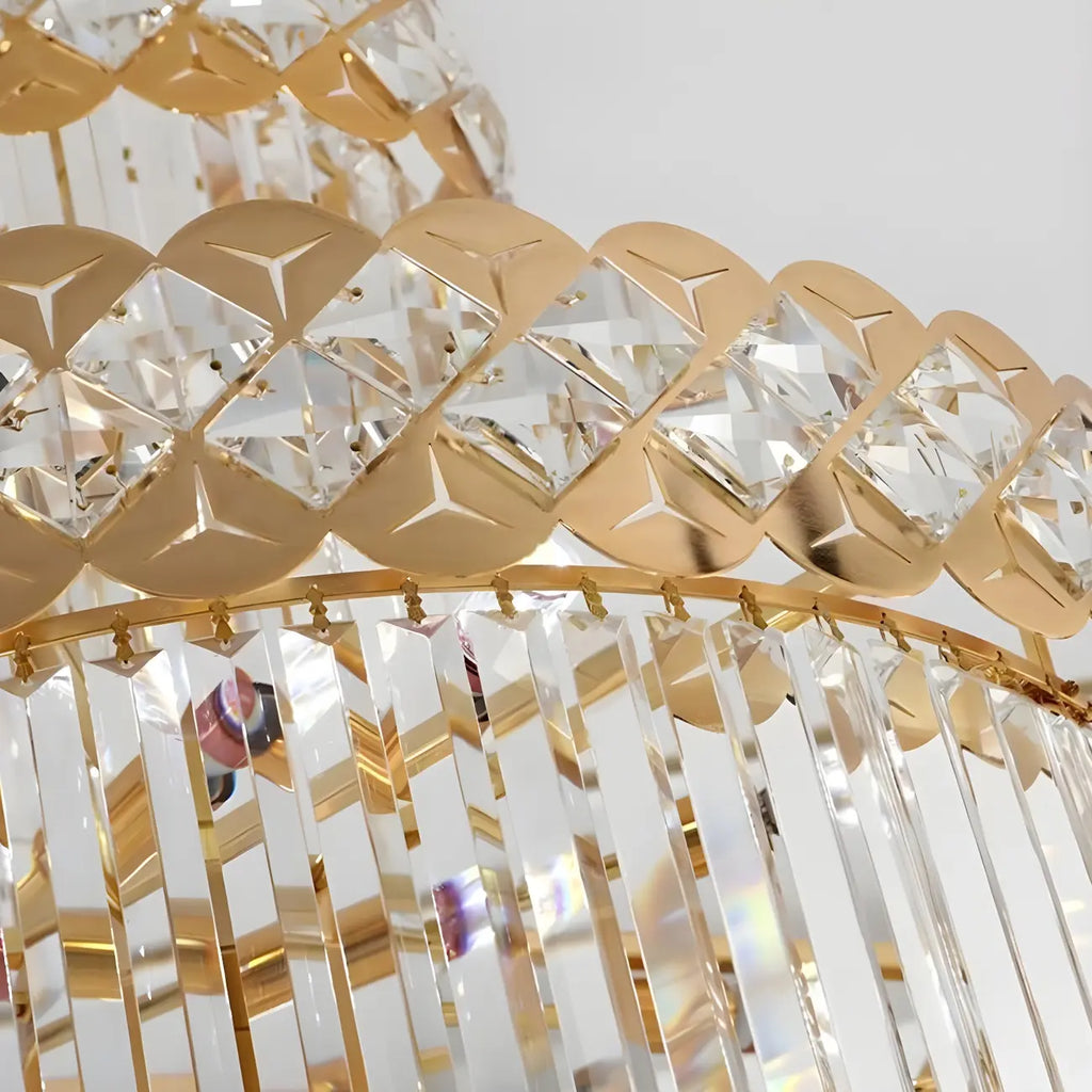 Lustre d'escalier rond luxueux en cristal doré à spirale, orné de spirales, pour structure en spirale.