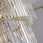 Lustre d'escalier rond luxueux en cristal doré à spirale, orné de spirales, pour structure en spirale.