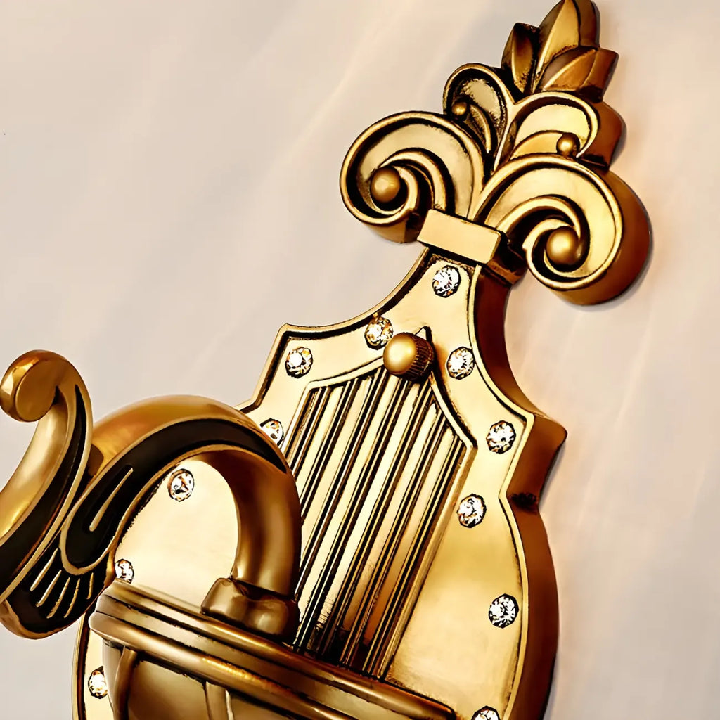 Applique murale élégante en laiton avec abat-jour en cristal pour couloir