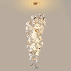 Lustre élégant blanc à feuilles de ginkgo et or pour escalier