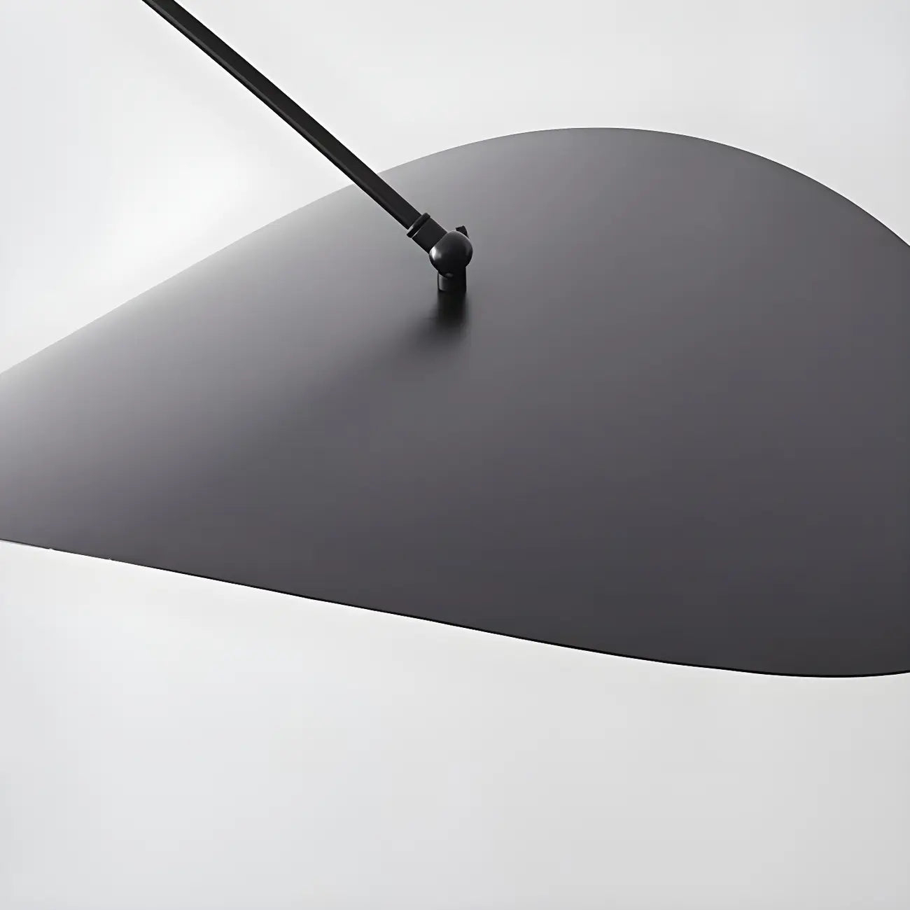 Applique murale élégante en métal noir avec bras articulé pour éclairage d'ambiance