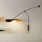 Applique murale élégante en métal noir avec bras articulé pour éclairage d'ambiance