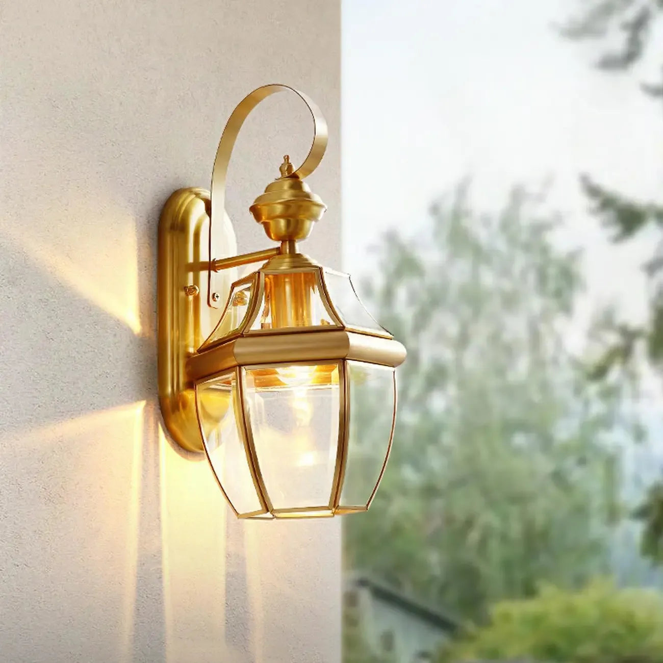 Applique murale d'extérieur classique en verre doré avec cage
