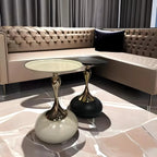 Table d'appoint ronde en métal luxueuse avec plateau pour salon