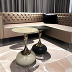 Table d'appoint ronde en métal luxueuse avec plateau pour salon
