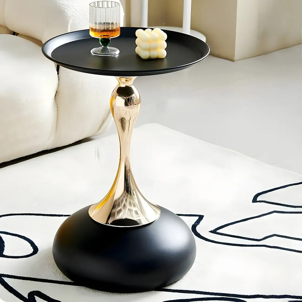 Table d'appoint ronde en métal luxueuse avec plateau pour salon