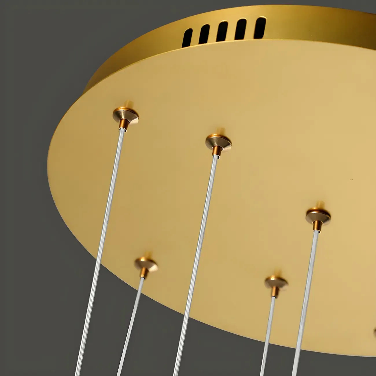 Lustre moderne à plusieurs niveaux en cristal et anneaux en spirale dorée, télécommande LED