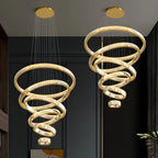Lustre moderne à plusieurs niveaux en cristal et anneaux en spirale dorée, télécommande LED