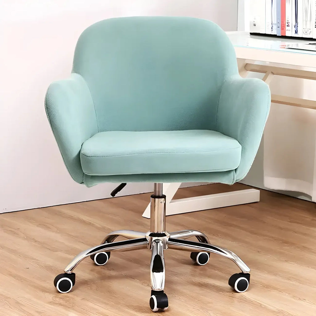 Chaise de bureau pivotante à dossier bas en tissu vert avec accoudoirs