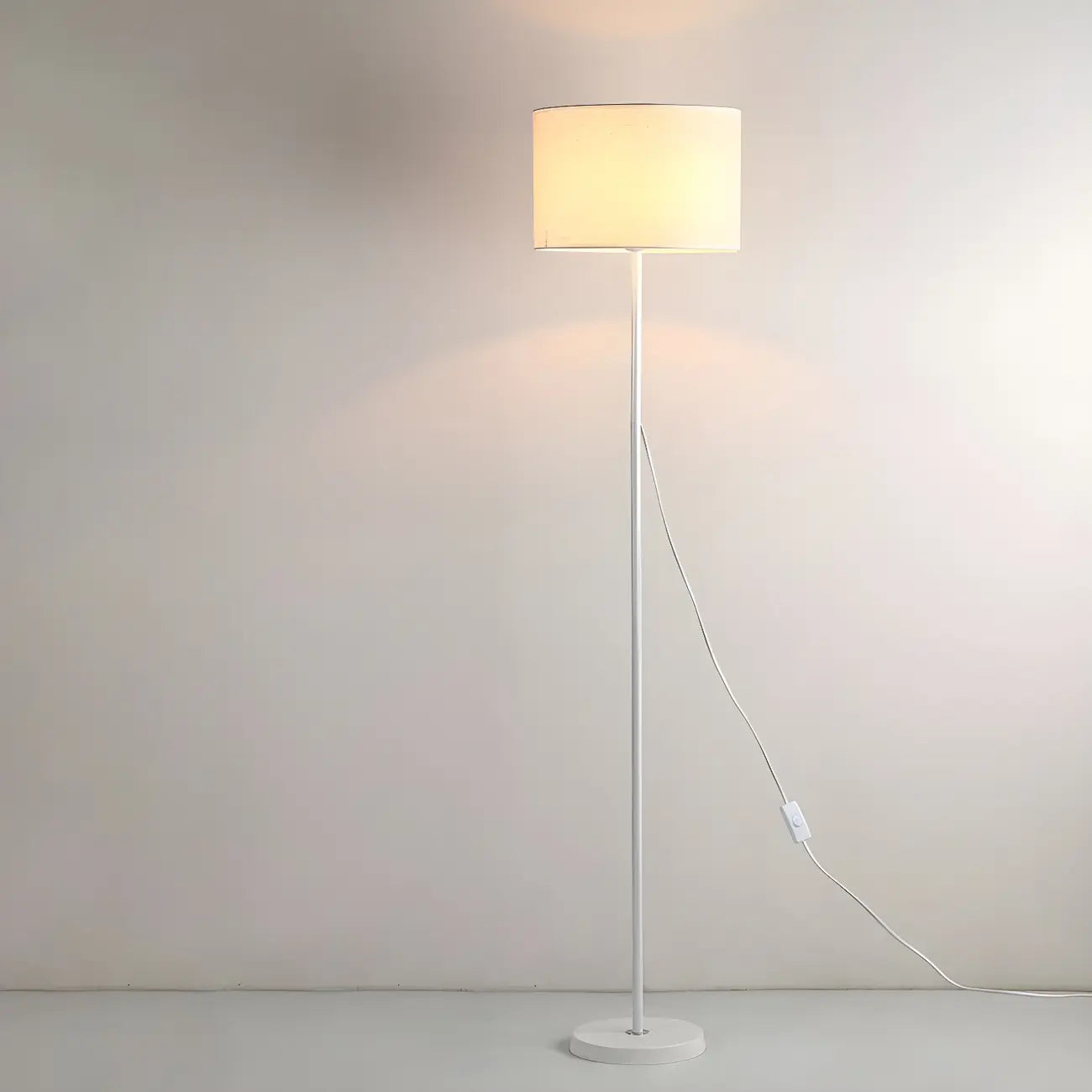 Lampada da terra 55 Modern Fabric Barrel in metallo nero