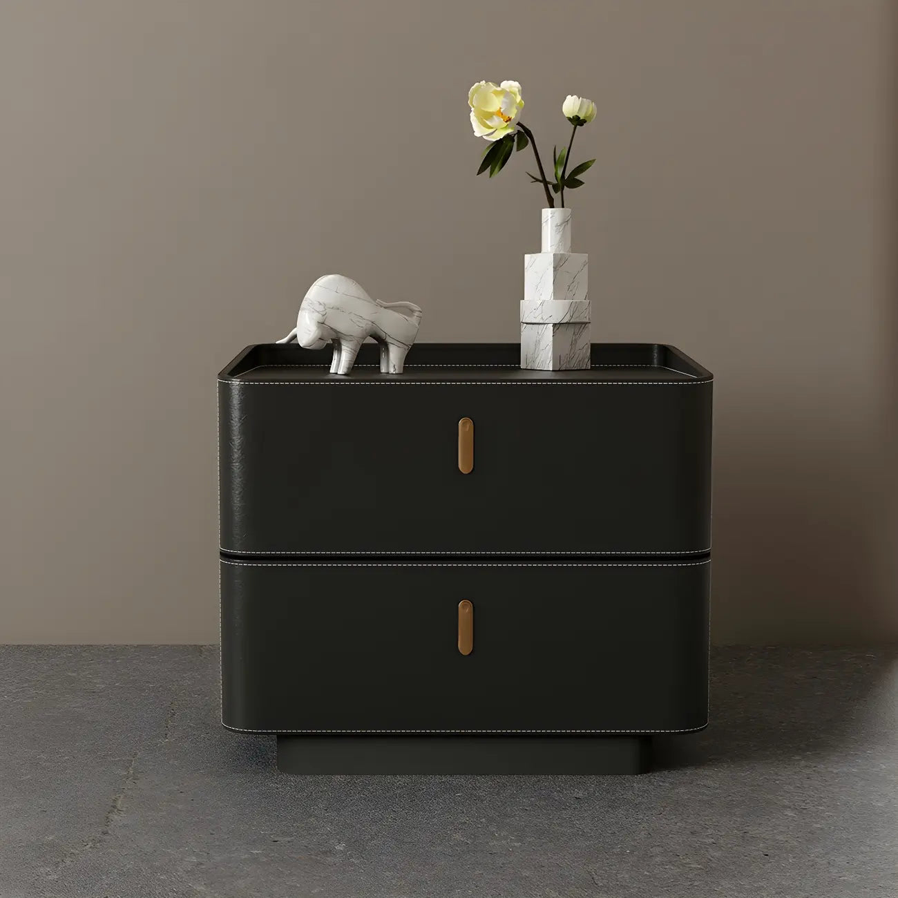 Table de chevet moderne à 2 tiroirs avec plateau en similicuir noir et revêtement en bois