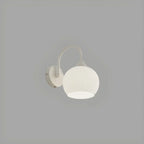 Applique murale blanche en forme de dôme avec abat-jour en verre blanc