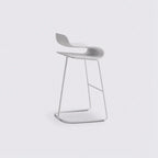 Tabouret de bar industriel en plastique et structure en acier, dossier bas et sans accoudoirs