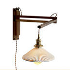 Applique murale vintage en bois à bras articulé avec abat-jour en céramique