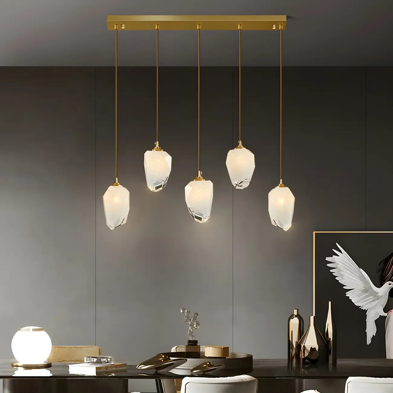 Suspension moderne dorée en verre irrégulier pour îlot de cuisine