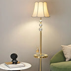 Lampadaire LED doré moderne avec étagère ronde pour salon