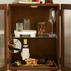 Armoire de rangement moderne sur pieds en bois brun et verre