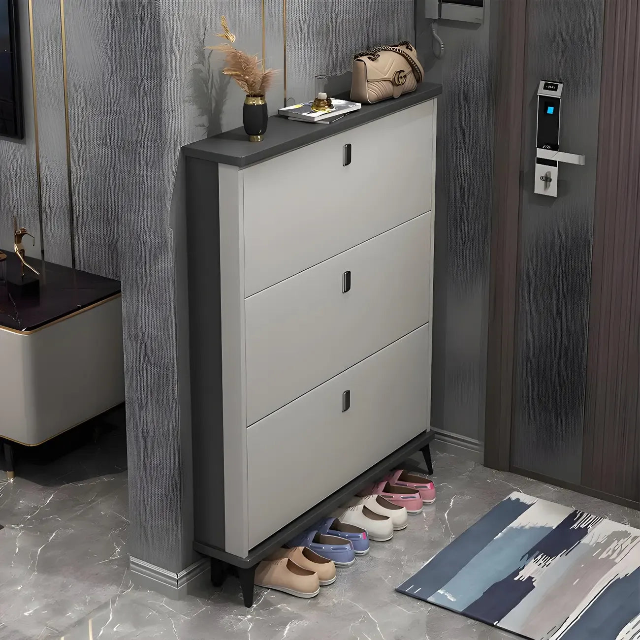 Armoire à chaussures d'entrée grise et blanche à façade rabattable