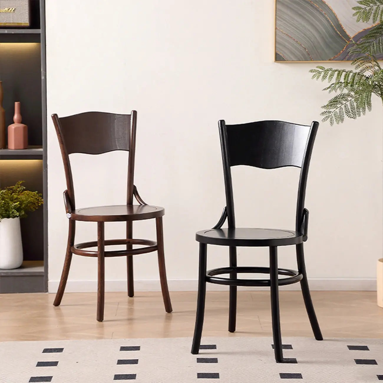 Chaise de salle à manger ronde en bois de style moderne du milieu du siècle