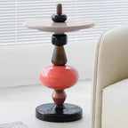 Table d'appoint ronde et colorée en fibre de verre empilée