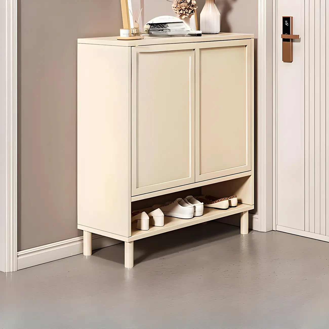 Meuble à chaussures en bois blanc crème avec étagère à chaussures